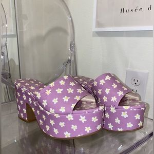 Larroude floral patent platforms